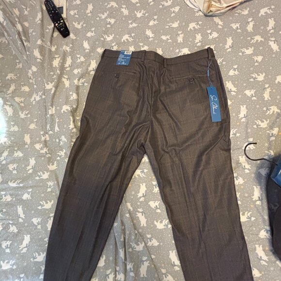 Men Suit - Picture 4 of 6